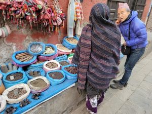 バクタプルで石を買う